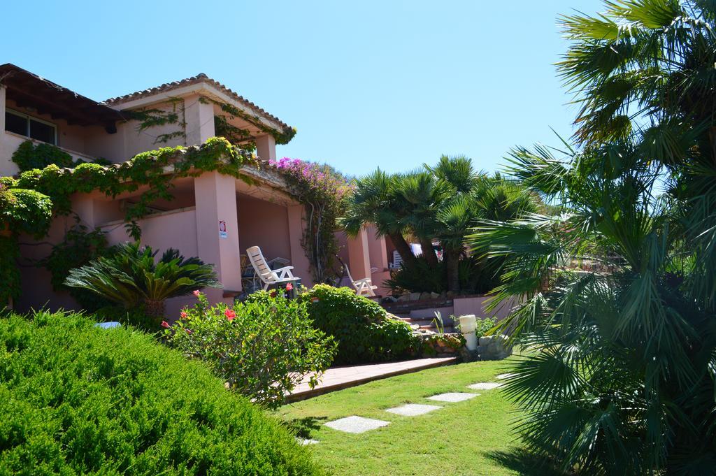 Residence Fenicia วิลลัสซีมีอุส ภายนอก รูปภาพ